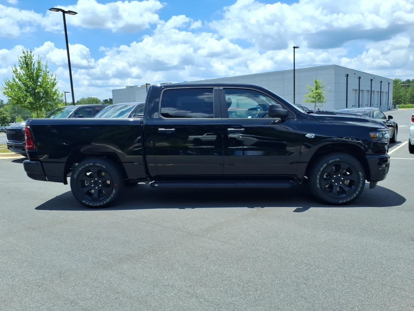 New 2026 Diamond Black Crystal Pearl-Coat Exterior Paint RAM Express image 10