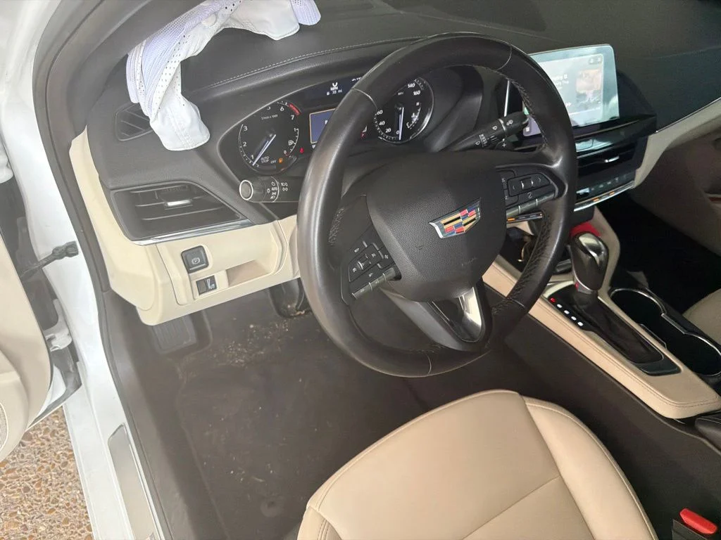 Used 2021 White Cadillac Luxury image 12