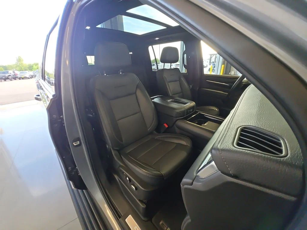 Used 2022 Gray GMC Denali image 30