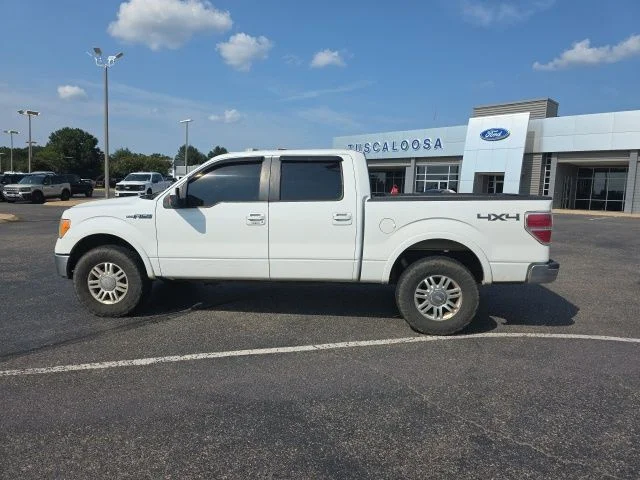 Used 2010 White Ford Lariat image 6