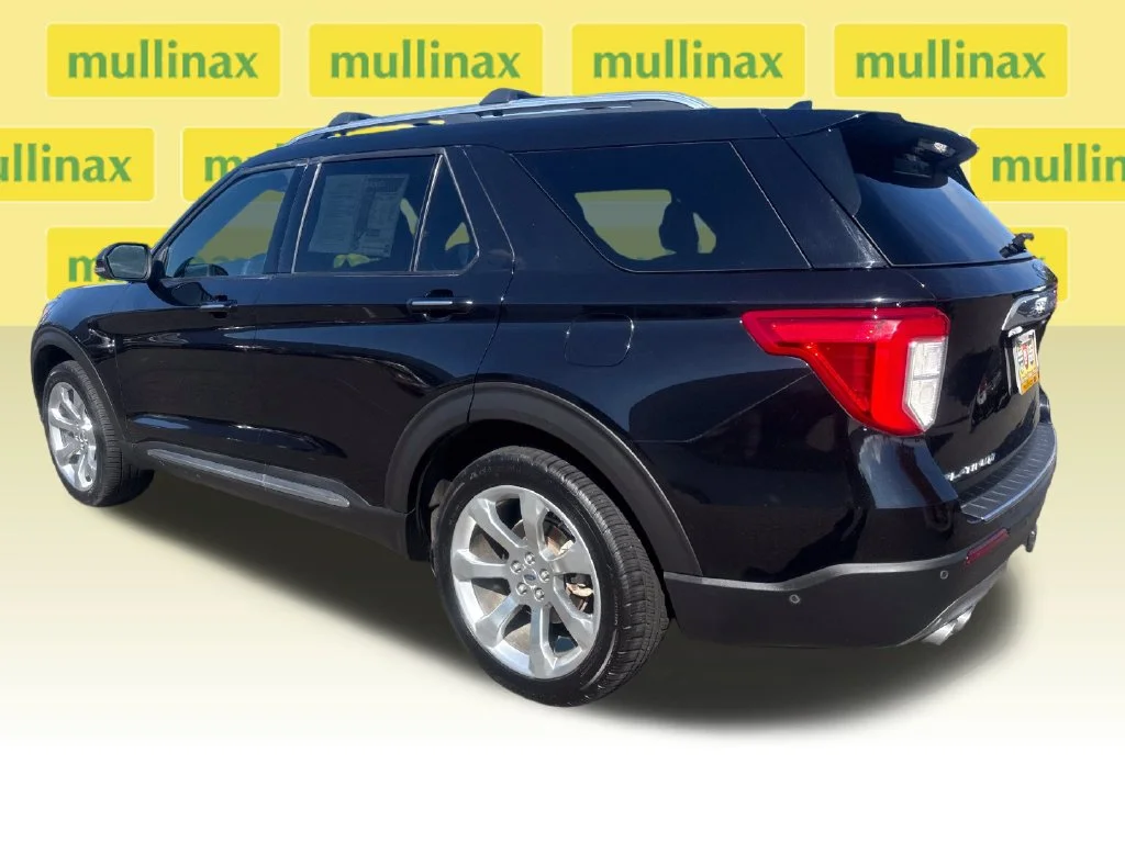 Used 2020 Black Ford Platinum image 10
