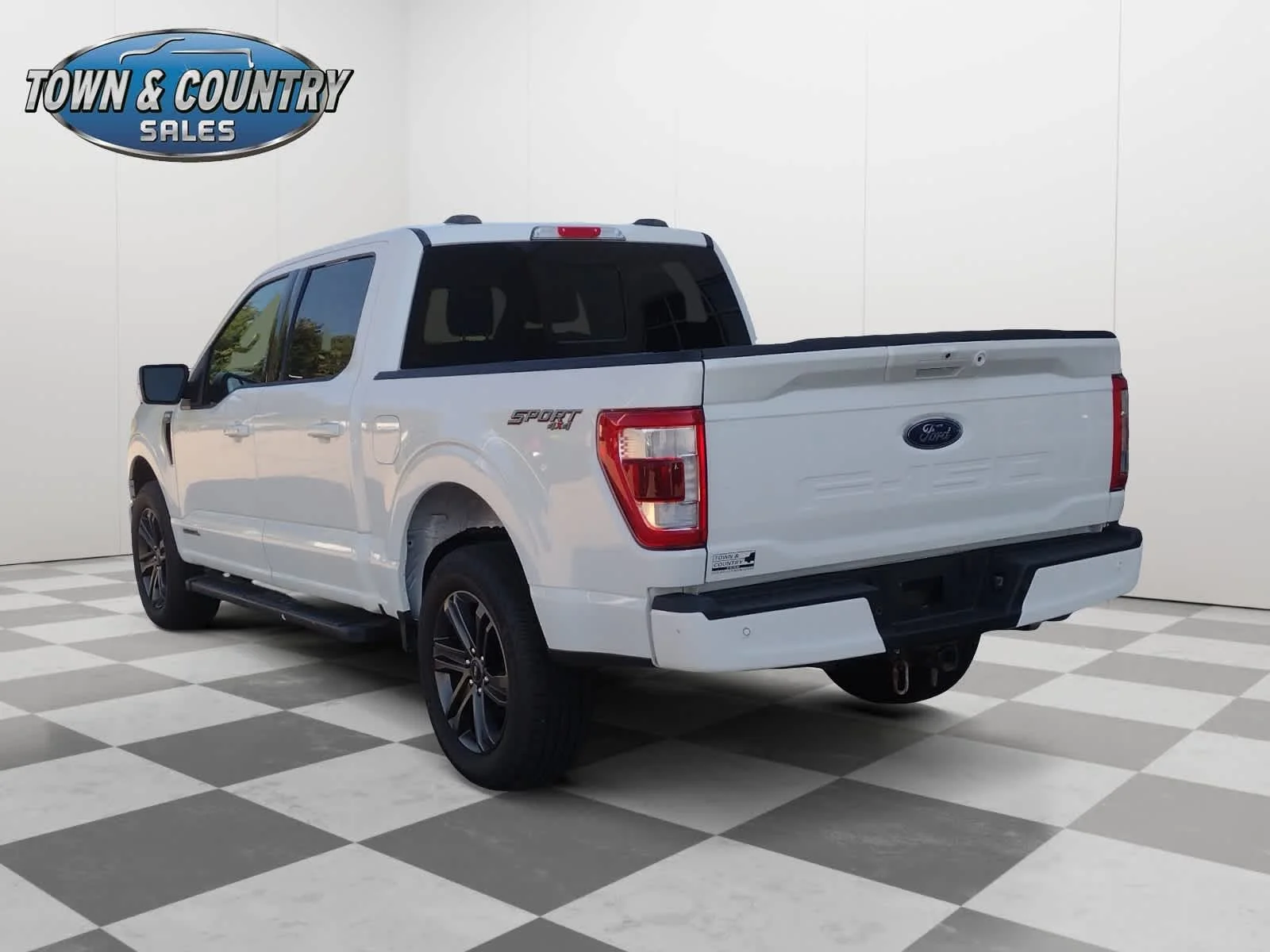 Used 2022 Star White Ford LARIAT image 5