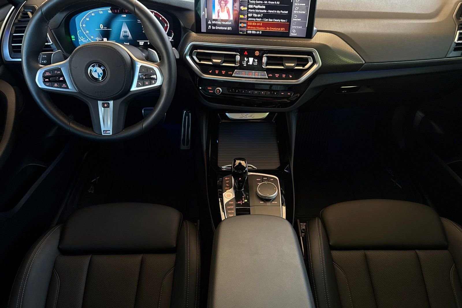 Used 2025 White BMW xDrive30i image 18