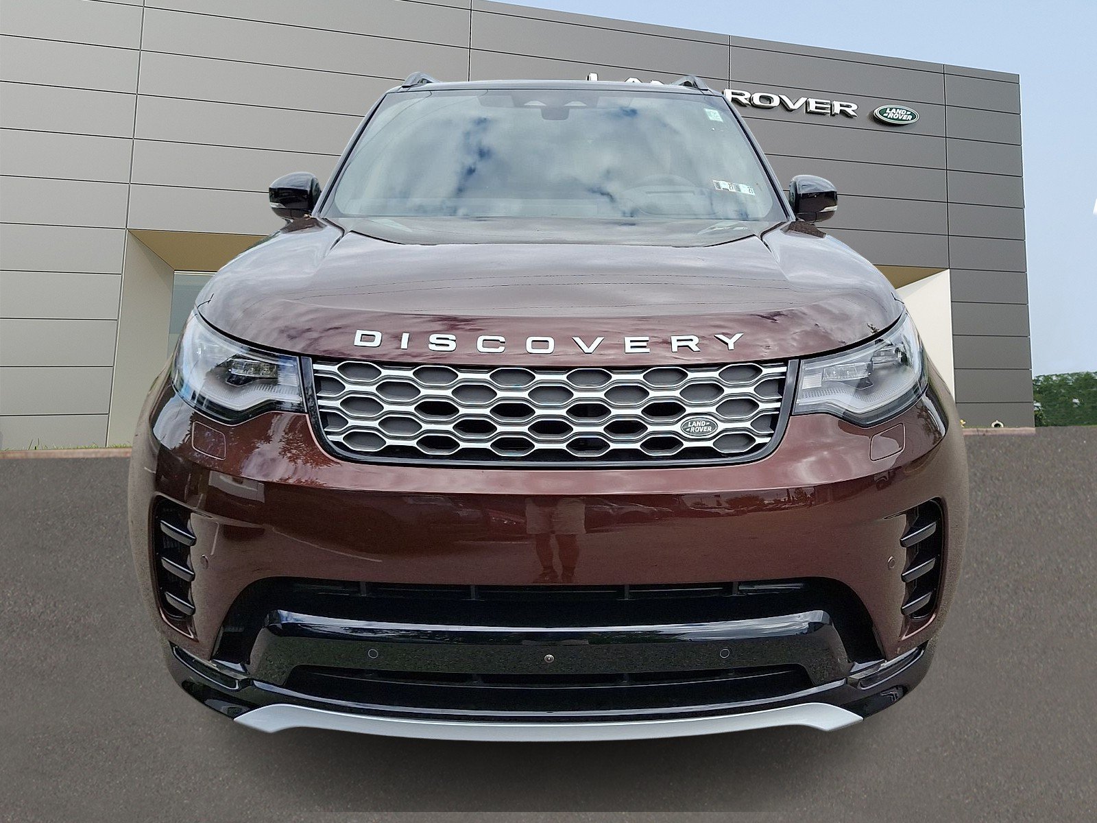 New 2026 Sedona Red Land Rover Gemini Edition image 8