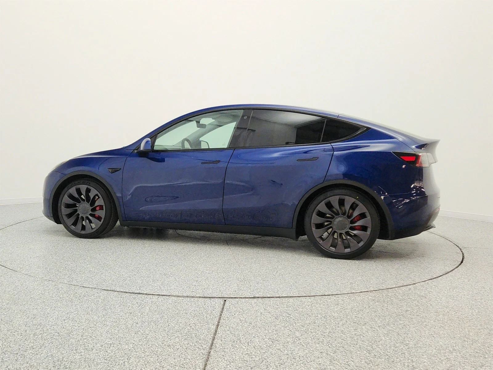 Used 2021 Deep Blue Metallic Tesla Performance AWD image 8