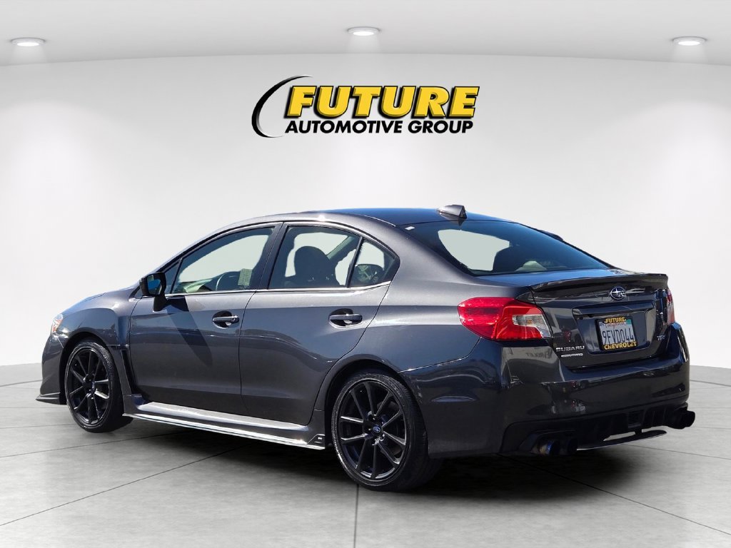 Used 2020 Gray Subaru Premium image 6
