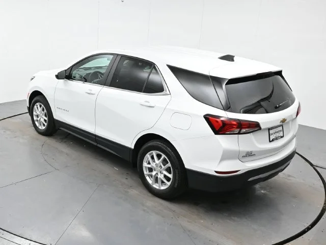 Used 2024 Summit White Chevrolet LT image 37
