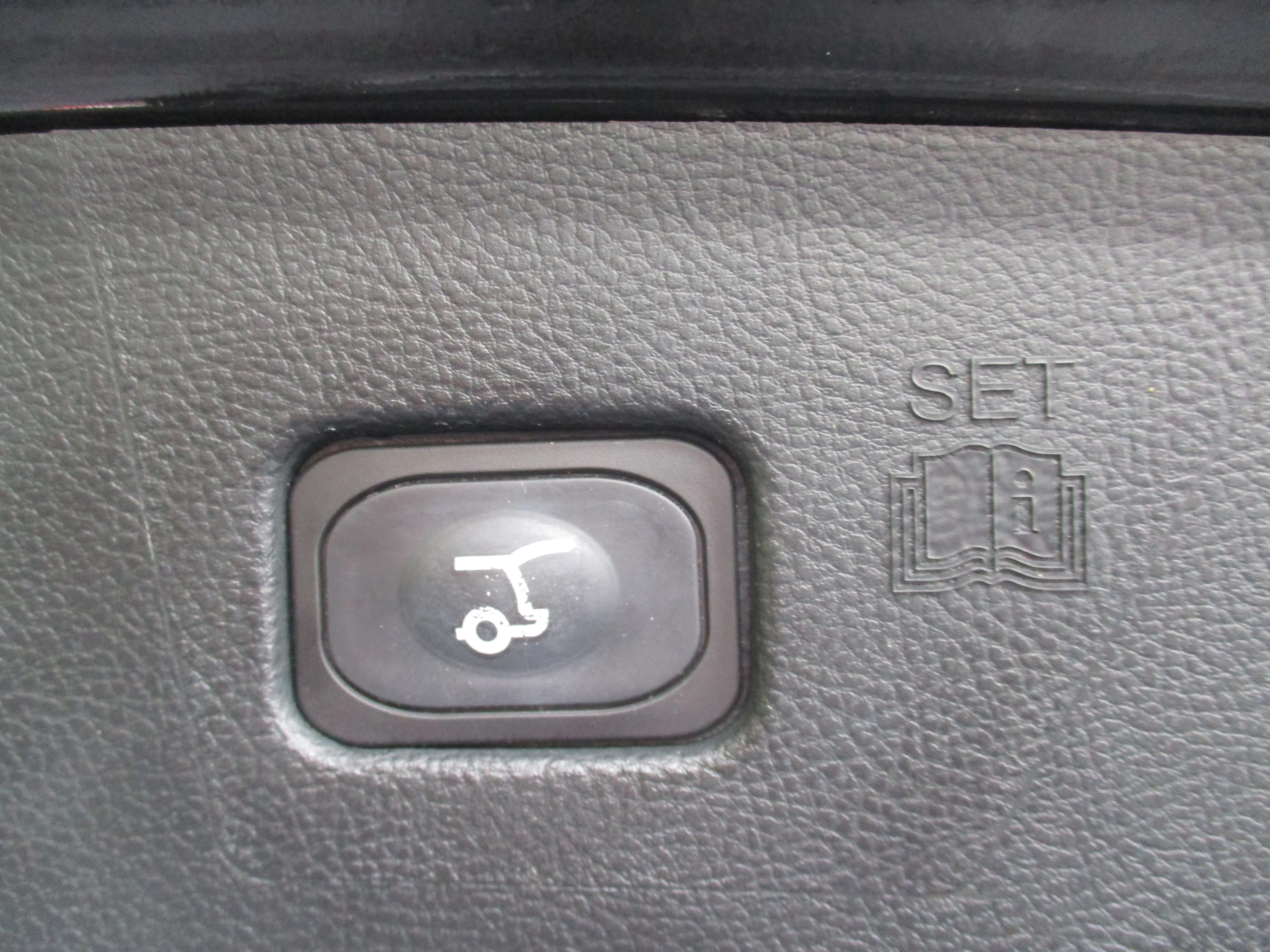 Used 2023 Agate Black Metallic Ford SEL image 48
