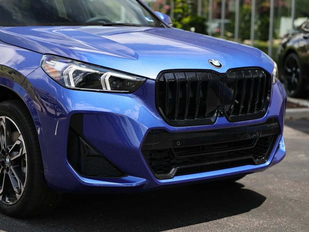 New 2026 Portimao Blue Metallic BMW xDrive28i image 2