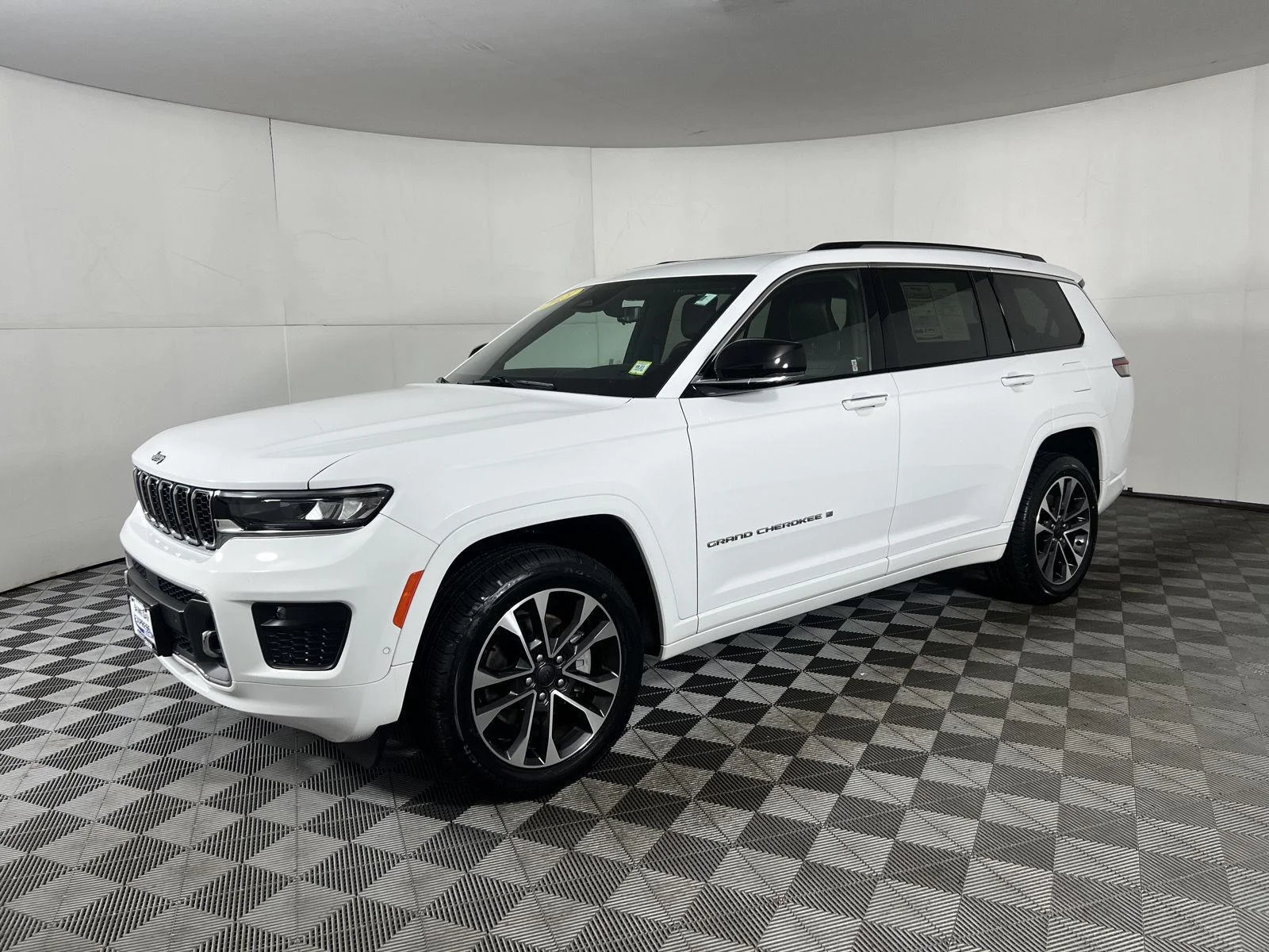 Used 2021 Bright White Clearcoat Jeep Overland image 5