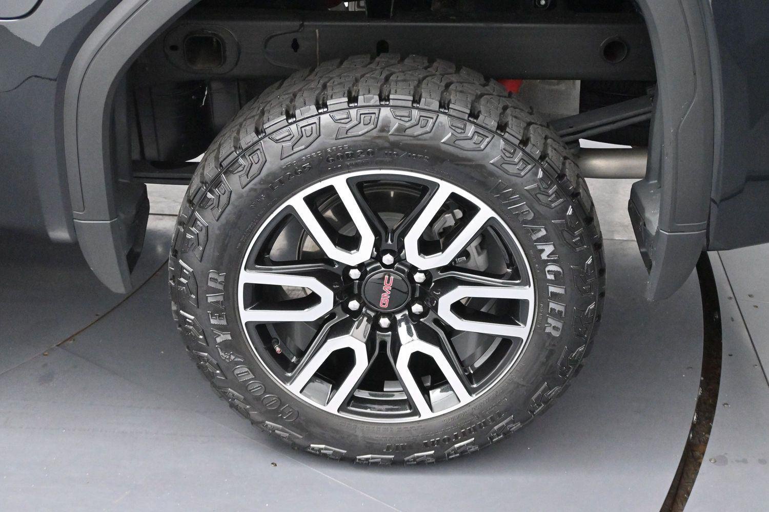 Used 2024 Titanium Rush Metallic GMC AT4 image 33