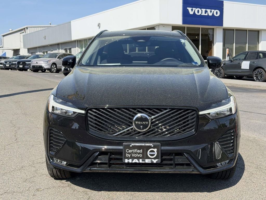 2026 Volvo XC60 Plus - Photo 23
