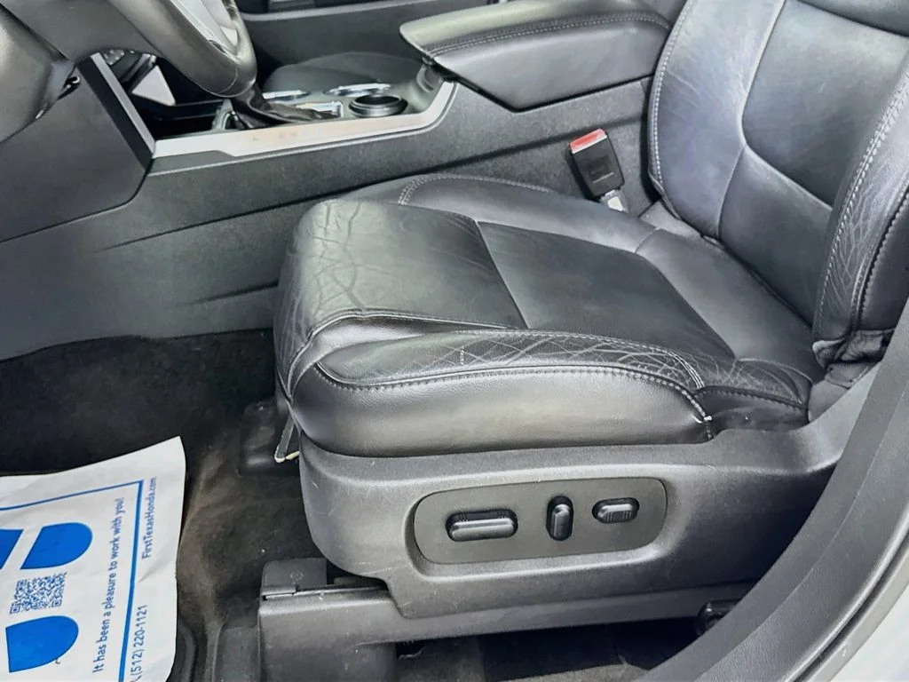Used 2013 Ingot Silver Ford XLT image 23