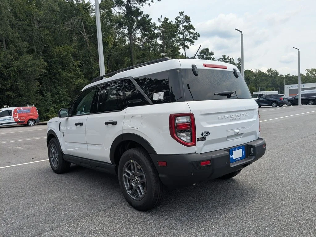 New 2026 Oxford White Ford Outer Banks image 7