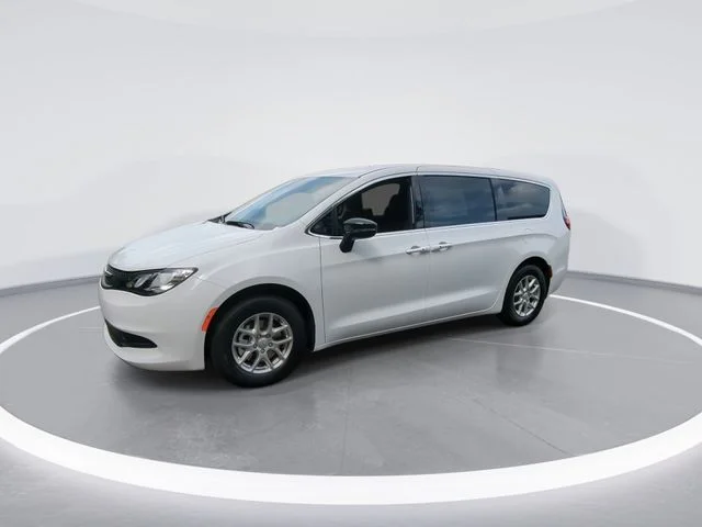 New 2025 Bright White Clear-Coat Exterior Paint Chrysler LX image 4