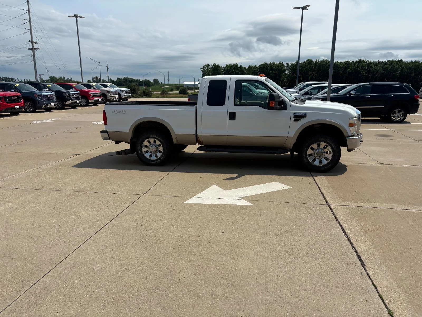 Used 2008 Ford F-250 Super Duty XL with VIN 1FTSX21R48EA69088 for sale in Charles City, IA