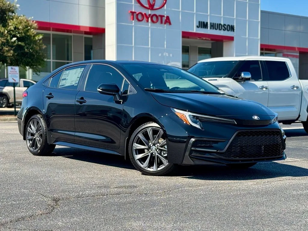 New 2026 Midnight Black Metallic Toyota SE image 2