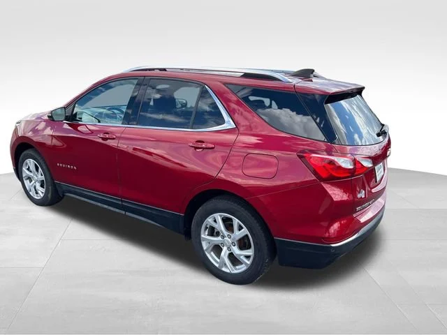 Used 2018 CAJUN RED TINTCOAT Chevrolet LT image 3