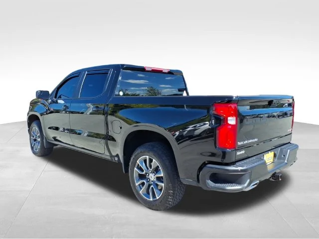 Used 2025 Black Chevrolet RST image 9