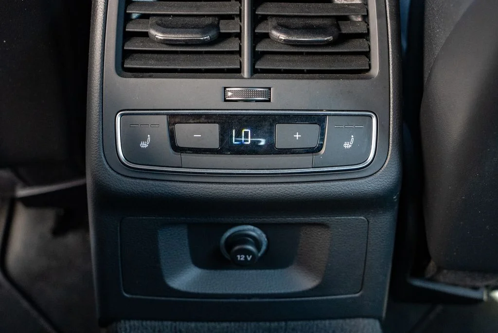 Used 2018 Black Audi 3.0T Prestige image 9