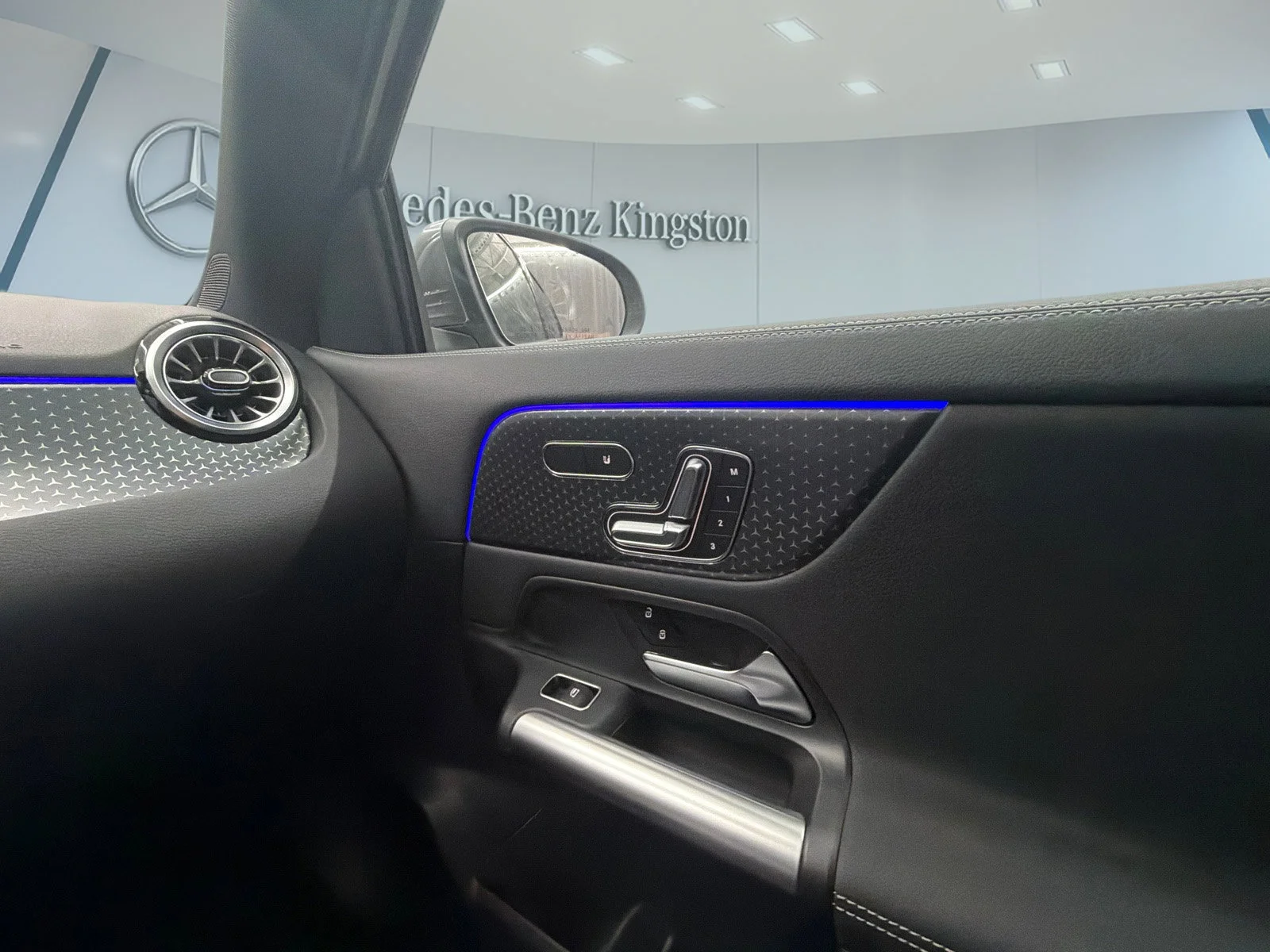 Used 2026 Grey Mercedes-Benz GLA 250 image 18
