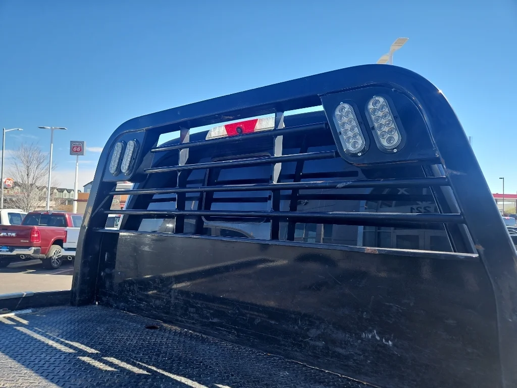 Used 2017 Shadow Black Ford Platinum image 35