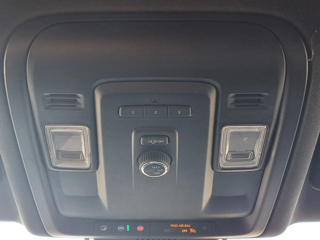 Used 2024 Gray Chevrolet LT image 31