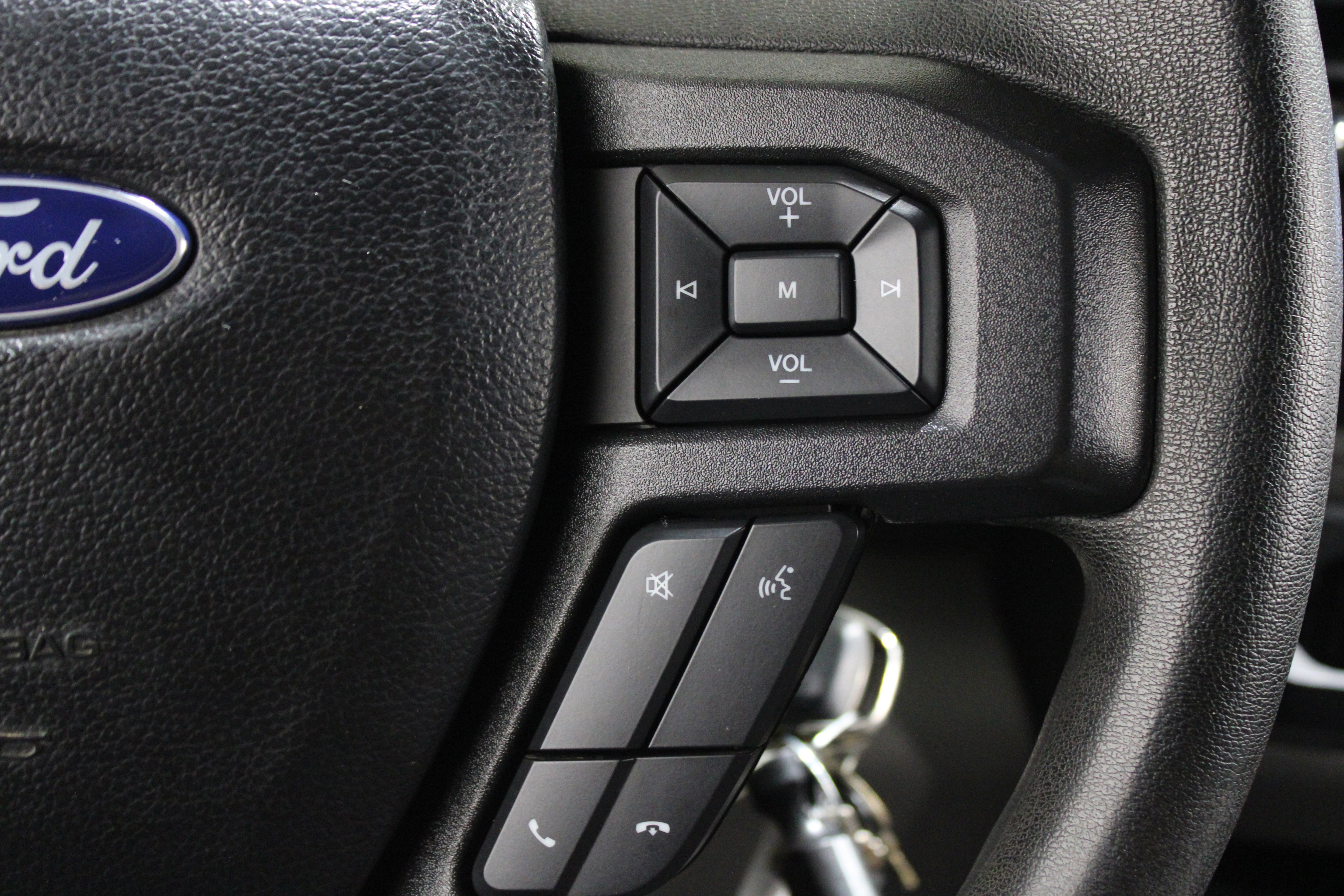 2020 Ford F-350 Super Duty Chassis Cab XL - Photo 9