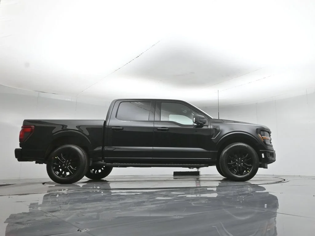 New 2026 Agate Black Metallic Ford XLT image 49