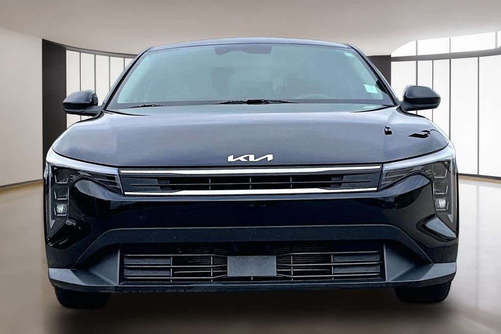 Used 2025 Black Kia LX image 3