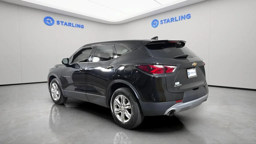 Used 2019 BLACK Chevrolet FWD 4dr w/1LT image 5