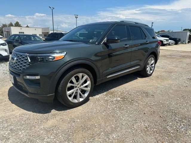 Used 2023 Green Ford Platinum image 5