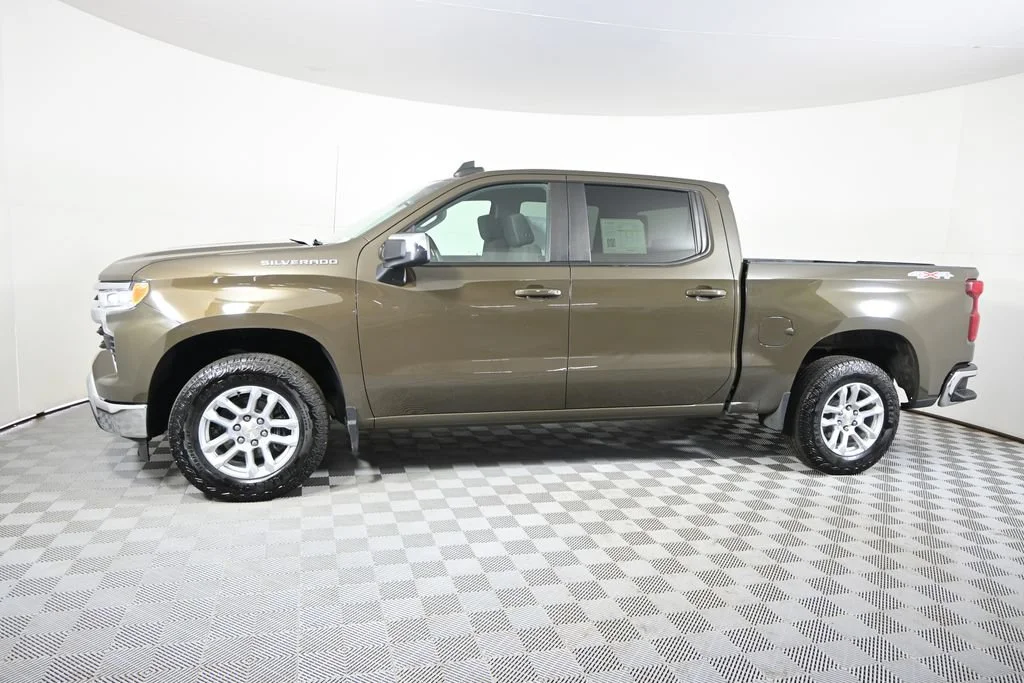 Used 2023 Chevrolet Silverado 1500 LT with VIN 1GCPDKEK8PZ185140 for sale in Forest Lake, Minnesota
