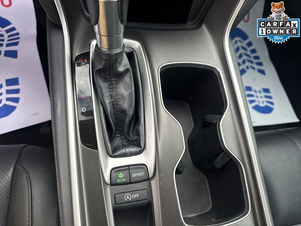 Used 2022 White Honda Sport Special Edition image 23