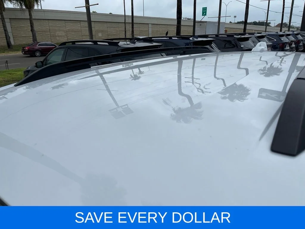 Used 2025 White Chevrolet LT image 20