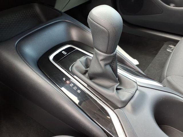 Used 2025 White Toyota LE image 24