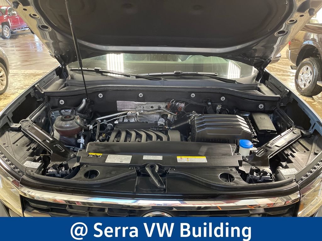 Used 2023 Gray Volkswagen SEL image 10