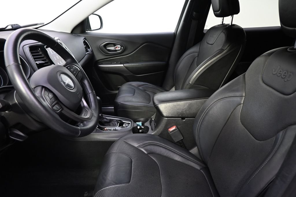 Used 2019 Blue Jeep Limited image 12
