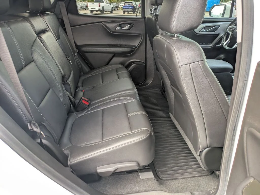 Used 2024 White Chevrolet LT image 21
