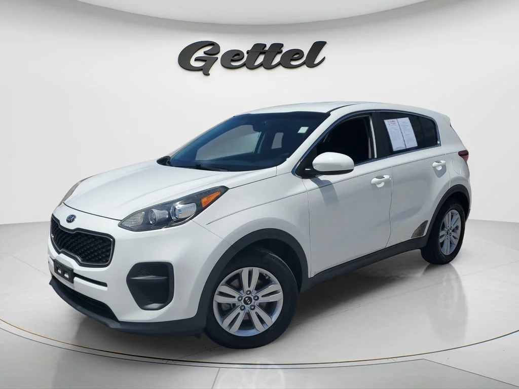Used 2018 White Kia LX image 1