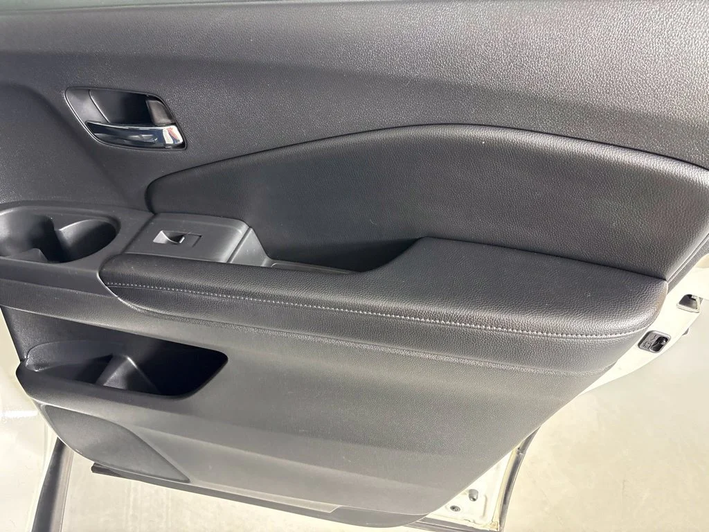 Used 2017  Honda EX-L image 18