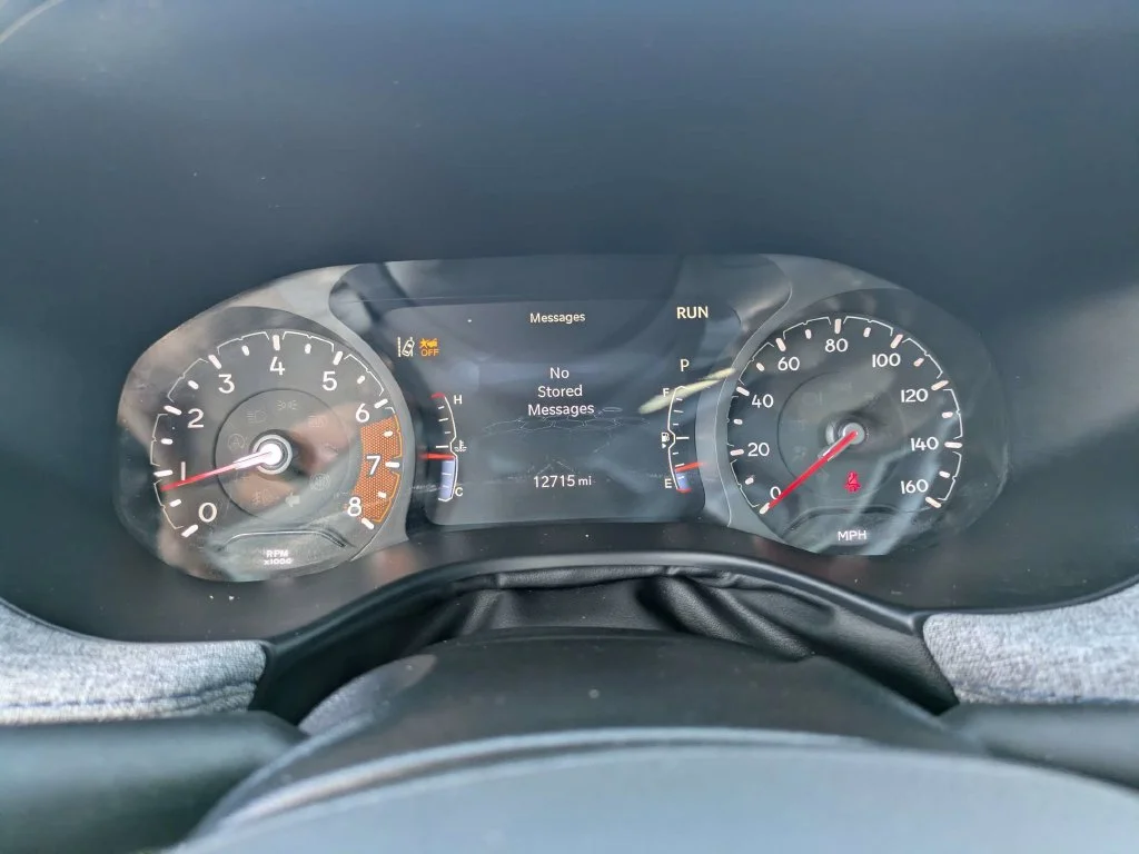 Used 2025 Silver Jeep Sport image 26
