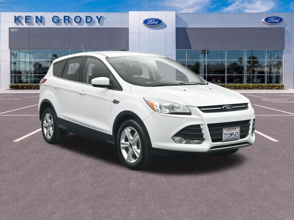 2016 Ford Escape SE's photo