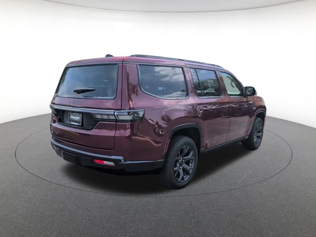 New 2026 Velvet Red Pearl-Coat Exterior Paint Jeep Limited Altitude image 5