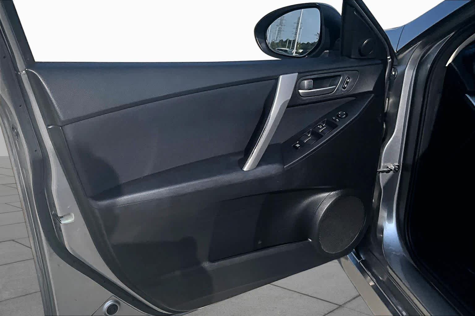 Used 2010 Liquid Silver Metallic Mazda s Sport image 24
