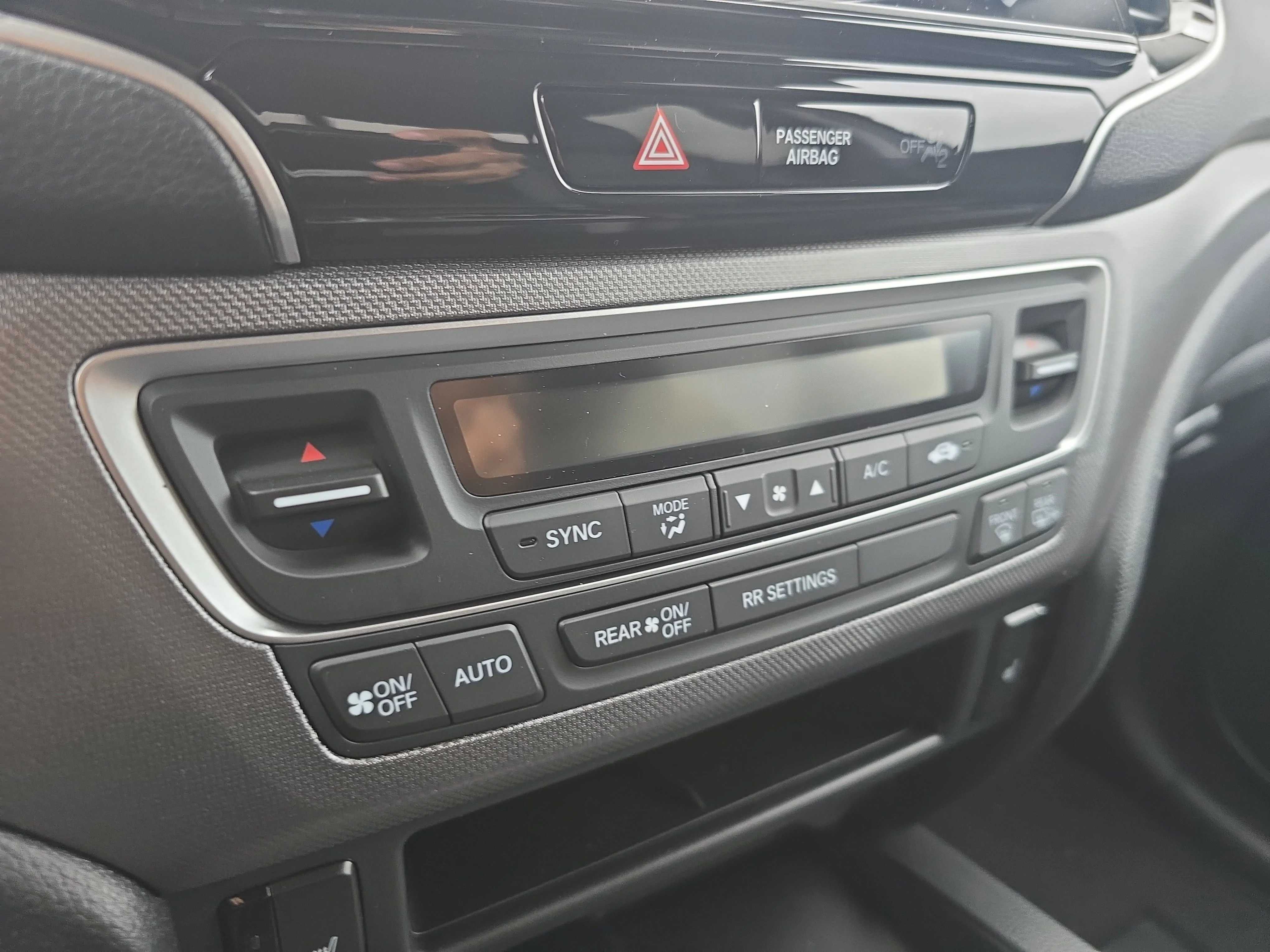 New 2026 Platinum White Pearl Honda RTL image 22