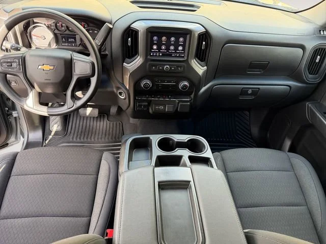 2025 Chevrolet Silverado 1500 Custom - Photo 10