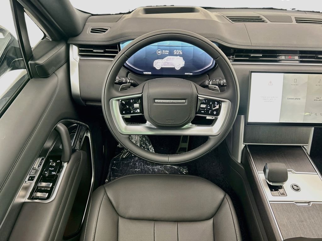 New 2026 Carpathian Grey Land Rover SE image 10