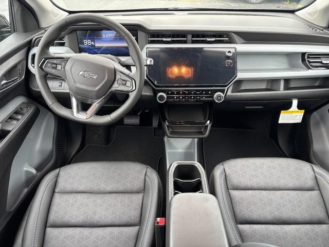 2027 Chevrolet Bolt LT - Photo 6