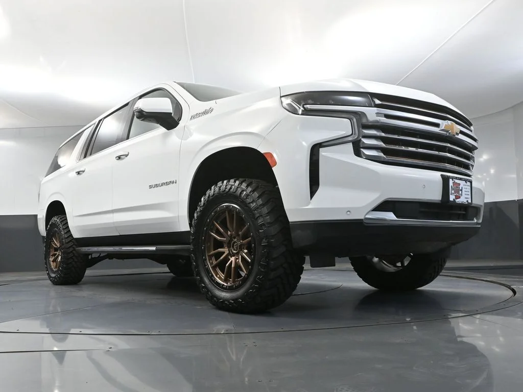 Used 2021 White Chevrolet High Country image 65